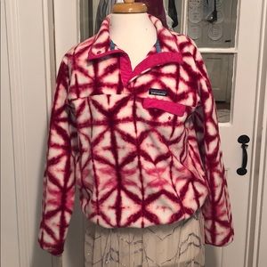 Super fun and stylish Patagonia fleece pullover